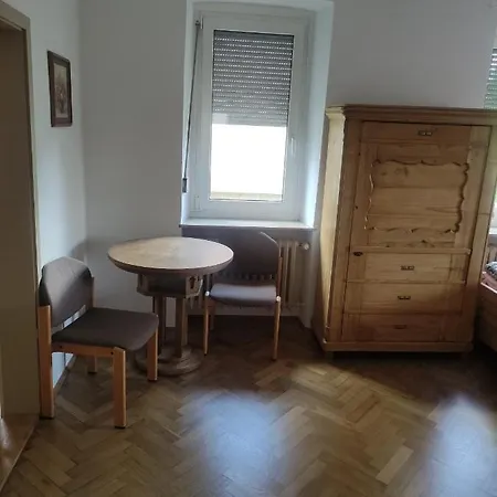 Veljanovski Haus Der Sonne