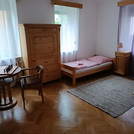 Veljanovski Haus Der Sonne *