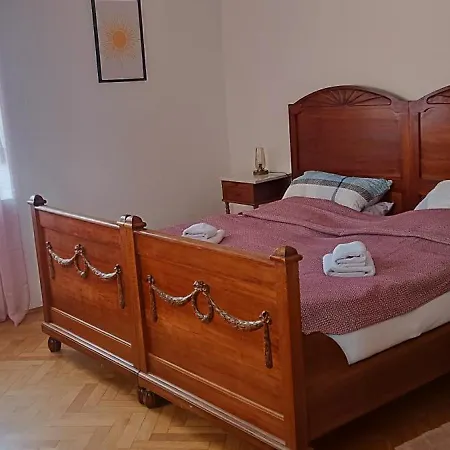 Apartmán Veljanovski Haus Der Sonne *