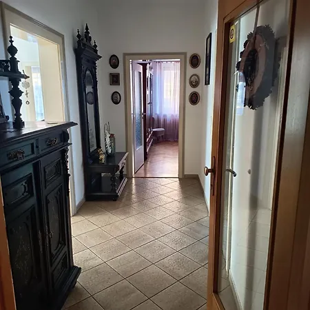 Veljanovski Haus Der Sonne *